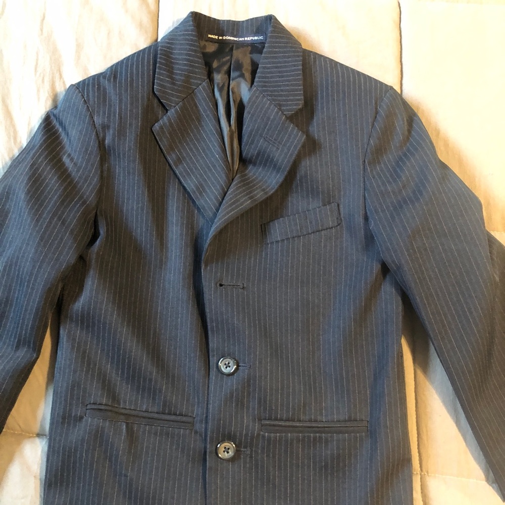 Boys Dockers size 8 navy pin stipe blazer